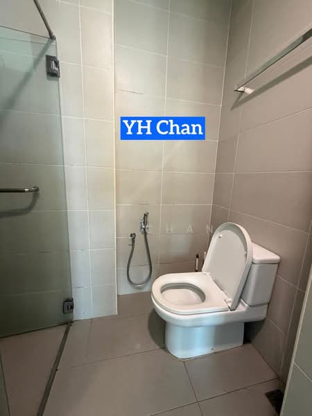Servis Apartment untuk Dijual di Straits Garden Suite - YH Chan - Bathroom - PropertyGuru.com.my