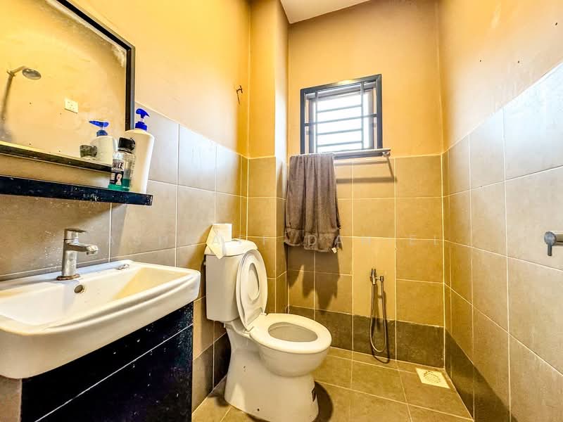 Rumah Teres 2 Tingkat untuk Dijual di Taman Meru Aman (Kapar) - Ashraff Daniel - PropertyGuru.com.my