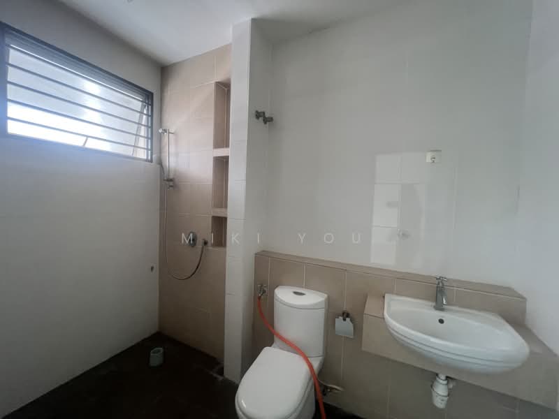 2-storey Terraced House for Rent in Kota Kemuning (Shah Alam) - Miki You - Bathroom - PropertyGuru.com.my