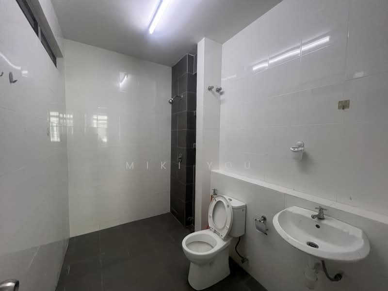 2-storey Terraced House for Rent in Kota Kemuning (Shah Alam) - Miki You - Bathroom - PropertyGuru.com.my