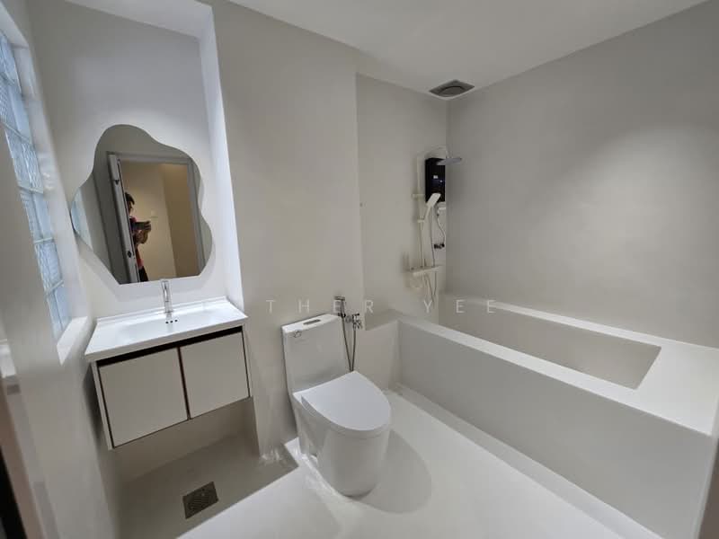 Terraced House for Sale in Bandar Baru Ampang (Ampang) - Esther Yee - Bathroom - PropertyGuru.com.my