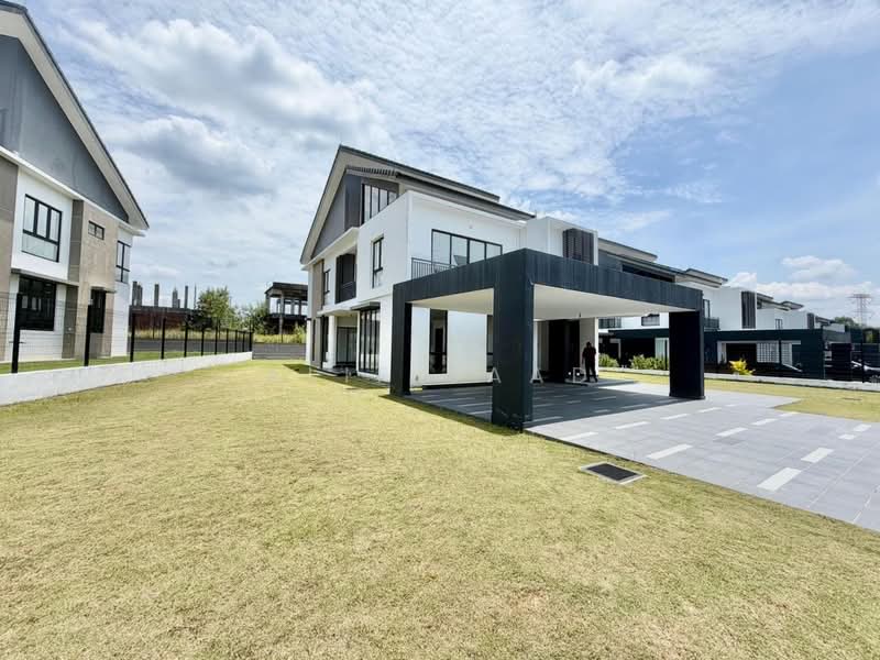 Bungalow for Sale in Kajang (Selangor) - Alif Saad - PropertyGuru.com.my