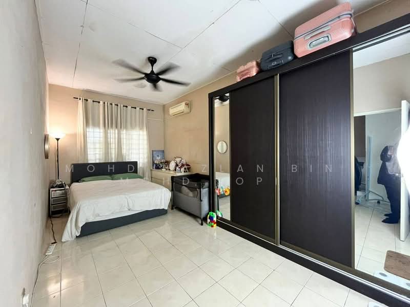 Rumah Berkembar untuk Dijual di Seksyen 29 (Shah Alam) - Mohd Hazlan bin Mohd Sopi - PropertyGuru.com.my
