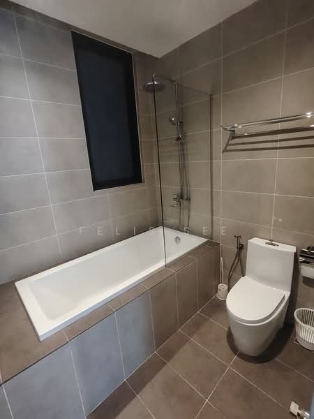 Servis Apartment untuk Disewa di KL Gateway Premium Residences - Felis See - Bathroom - PropertyGuru.com.my
