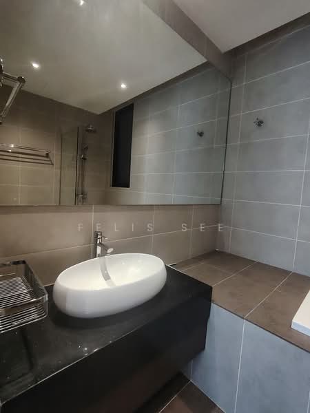 Servis Apartment untuk Disewa di KL Gateway Premium Residences - Felis See - Bathroom - PropertyGuru.com.my