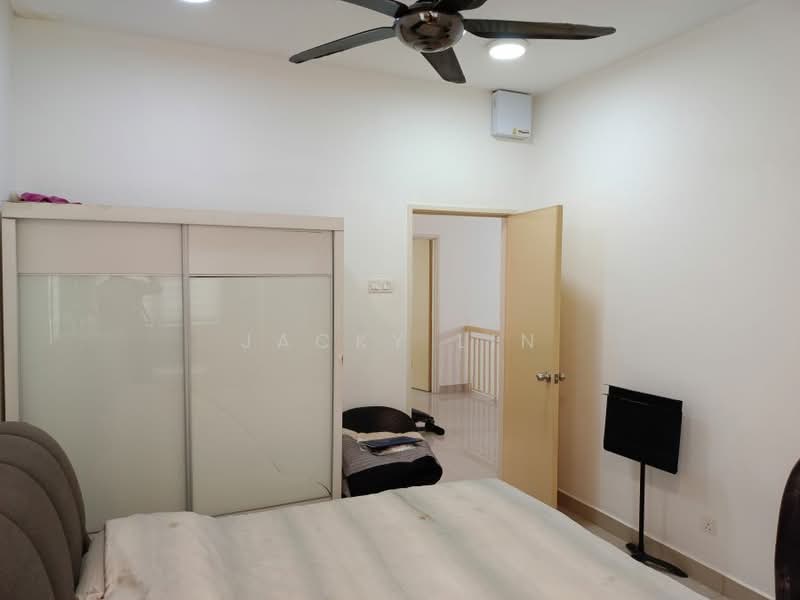 2-storey Terraced House for Sale in Kemuning Utama (Shah Alam) - Jacky Lin - Bedroom - PropertyGuru.com.my