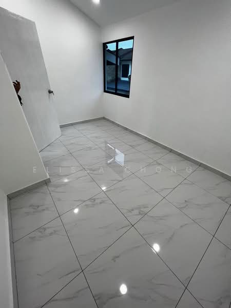 Rumah Teres 2 Tingkat untuk Dijual di Taman Megah Ria (Masai) - Elissa Chong - PropertyGuru.com.my