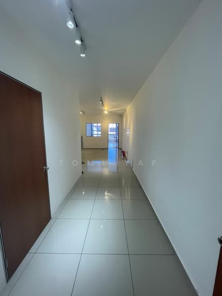 Shop / Office for Rent in Skudai (Johor) - Tomi Yap - Corridor - PropertyGuru.com.my