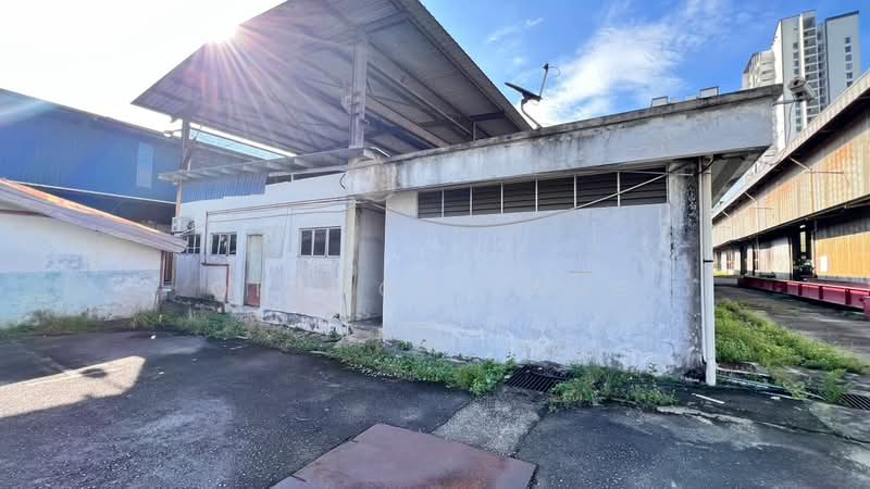 Factory for Rent in Puchong (Selangor) - Orange Tang - Exterior - PropertyGuru.com.my