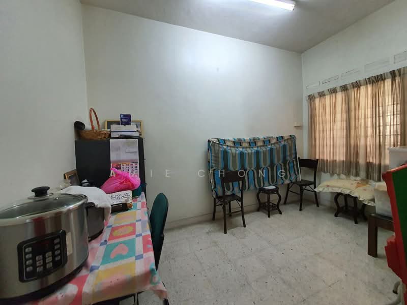 Rumah Teres 2 Tingkat untuk Dijual di Taman Bercham Jaya (Ipoh) - Amie Chong - Living Room - PropertyGuru.com.my