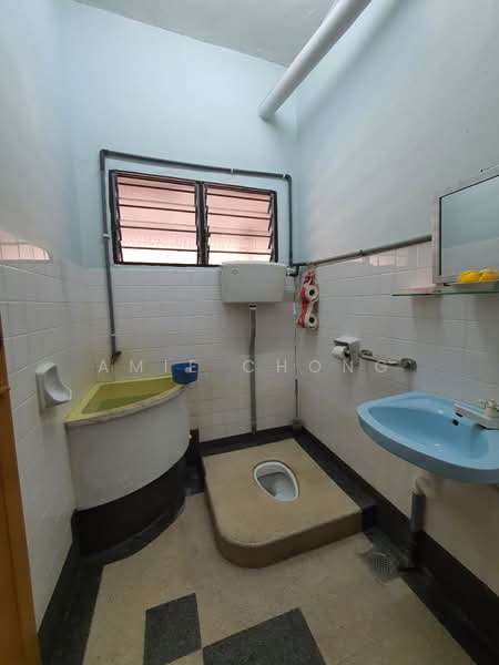 Rumah Teres 2 Tingkat untuk Dijual di Taman Bercham Jaya (Ipoh) - Amie Chong - Bathroom - PropertyGuru.com.my