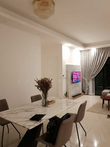 Kondominium untuk Dijual di Sky Condominium (Skyz Residence) - Foo Sek Mou - Dining Room - PropertyGuru.com.my
