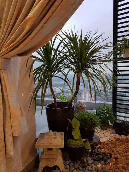 Kondominium untuk Dijual di Sky Condominium (Skyz Residence) - Foo Sek Mou - Balcony - PropertyGuru.com.my