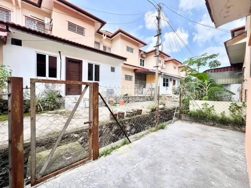 2-storey Terraced House for Sale in Taman Pelangi Semenyih (Semenyih) - Fauran Nawawi - PropertyGuru.com.my