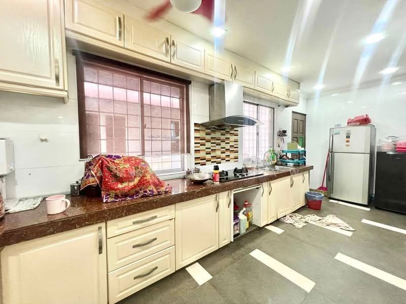 2-storey Terraced House for Sale in Taman TTDI Jaya (Shah Alam) - Fauran Nawawi - Kitchen - PropertyGuru.com.my