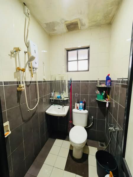 2-storey Terraced House for Sale in Bandar Puncak Alam (Puncak Alam) - Syed Abdullah - Bathroom - PropertyGuru.com.my