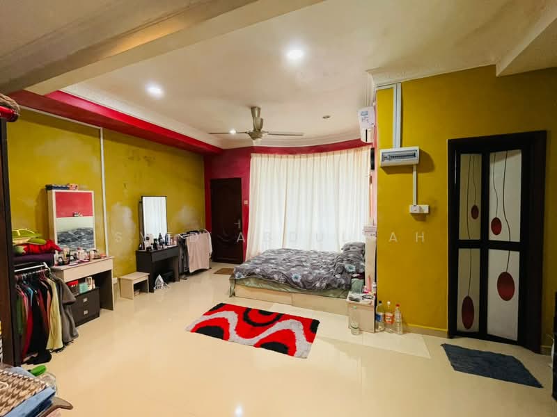 2-storey Terraced House for Sale in Bandar Puncak Alam (Puncak Alam) - Syed Abdullah - Bedroom - PropertyGuru.com.my