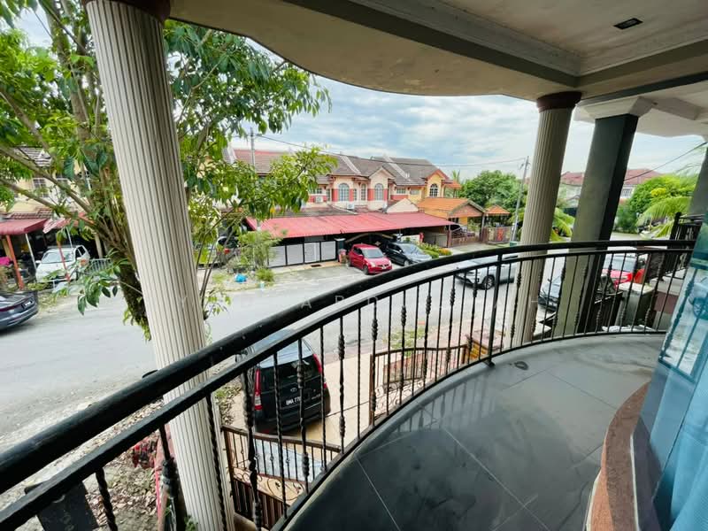 2-storey Terraced House for Sale in Bandar Puncak Alam (Puncak Alam) - Syed Abdullah - Exterior - PropertyGuru.com.my