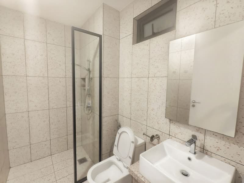 Servis Apartment untuk Dijual di The Rosewoodz @ Bukit Jalil - Lee Joanne - Bathroom - PropertyGuru.com.my