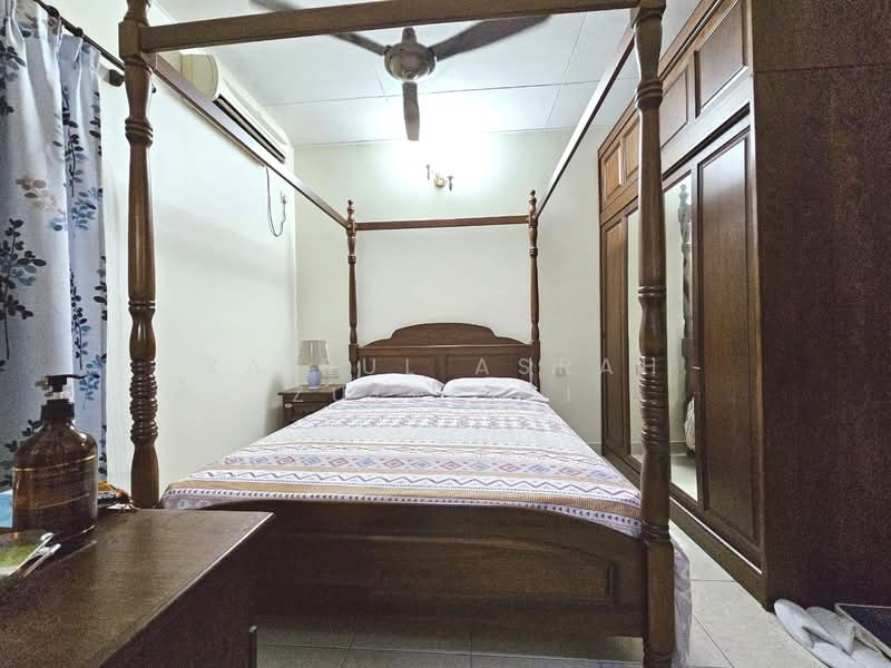 Semi-Detached House for Sale in Seri Kembangan (Selangor) - Zairul Asrah Zulkefli - Bedroom - PropertyGuru.com.my