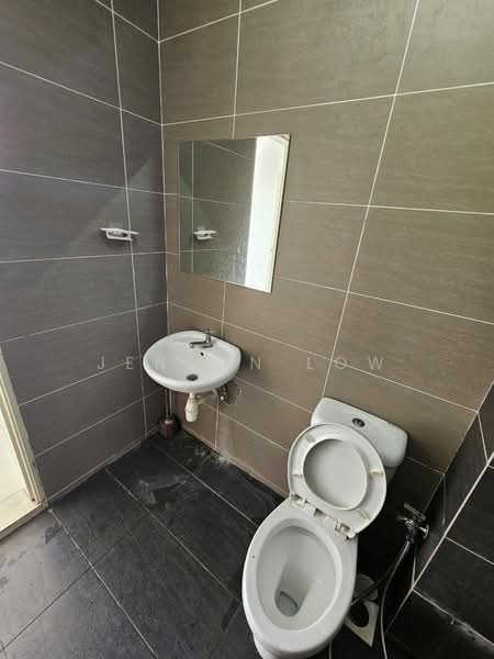 Servis Apartment untuk Disewa di Maxim Residences - Jenson Low - Bathroom - PropertyGuru.com.my