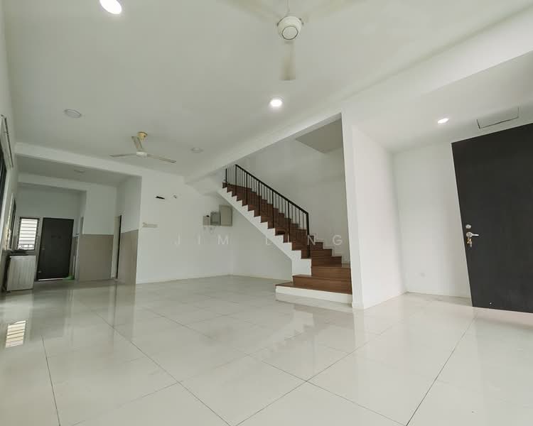 Rumah Teres 2 Tingkat untuk Dijual di Bandar Bukit Raja (Klang) - Jim Ling - Living Room - PropertyGuru.com.my