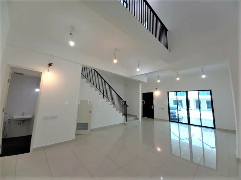 Rumah Teres untuk Dijual di Bandar Cassia (Batu Kawan) - Anders Ong - Living Room - PropertyGuru.com.my