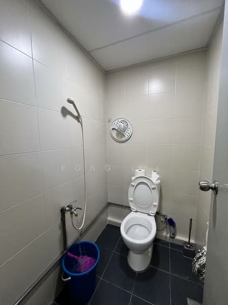 Shop for Rent in Pusat Perdagangan Danga Utama (Johor Bahru) - Fong Lik - Bathroom - PropertyGuru.com.my