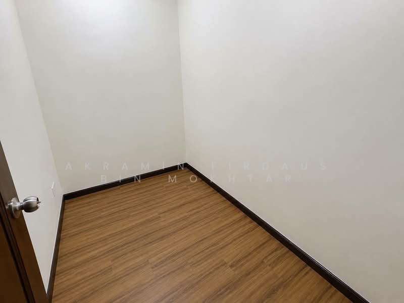 1-storey Terraced House for Sale in Bandar Putra Permai (Seri Kembangan) - Akramin Firdaus Bin Mokhtar - PropertyGuru.com.my