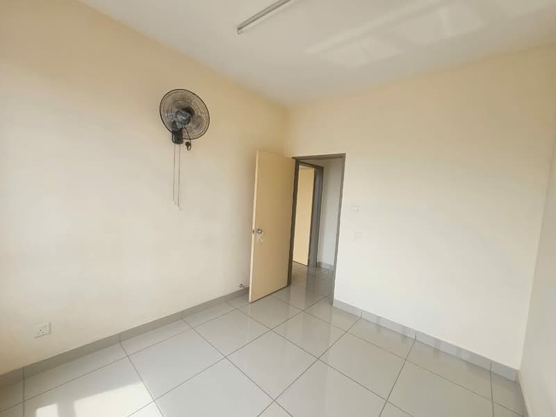 Service Residence for Sale at Platinum Lake PV 21 - Jack Yap - Interior - PropertyGuru.com.my