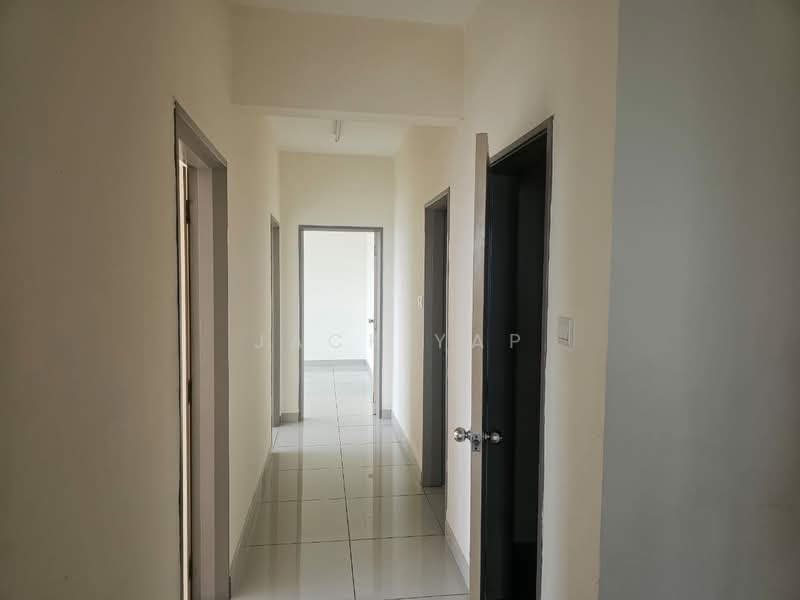Service Residence for Sale at Platinum Lake PV 21 - Jack Yap - Corridor - PropertyGuru.com.my
