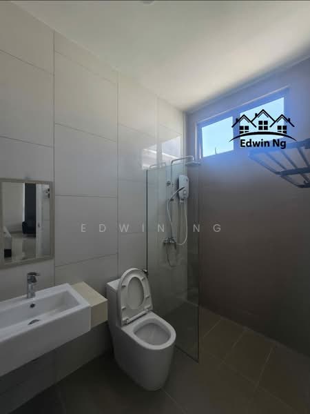 Rumah Banglo untuk Disewa di Taman Bukit Minyak (Bukit Minyak) - Edwin Ng - Bathroom - PropertyGuru.com.my