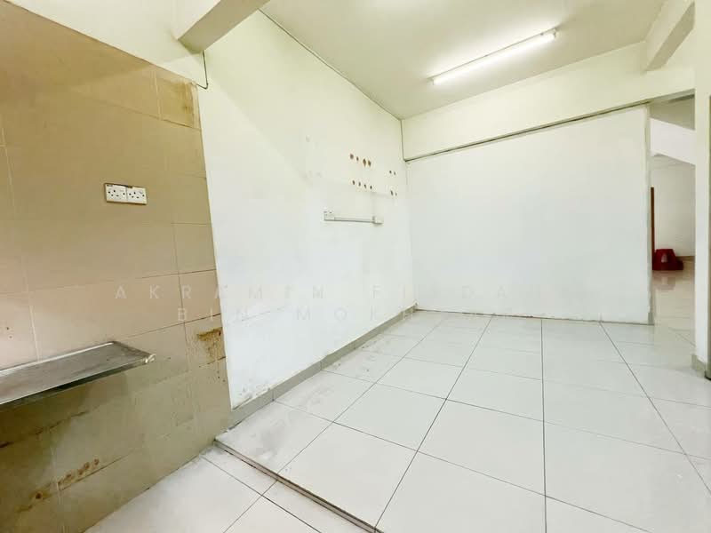 3-storey Terraced House for Sale in Sungai Buloh (Selangor) - Akramin Firdaus Bin Mokhtar - PropertyGuru.com.my