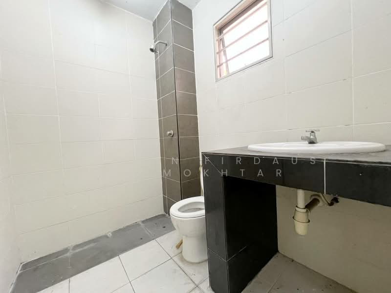 3-storey Terraced House for Sale in Sungai Buloh (Selangor) - Akramin Firdaus Bin Mokhtar - PropertyGuru.com.my