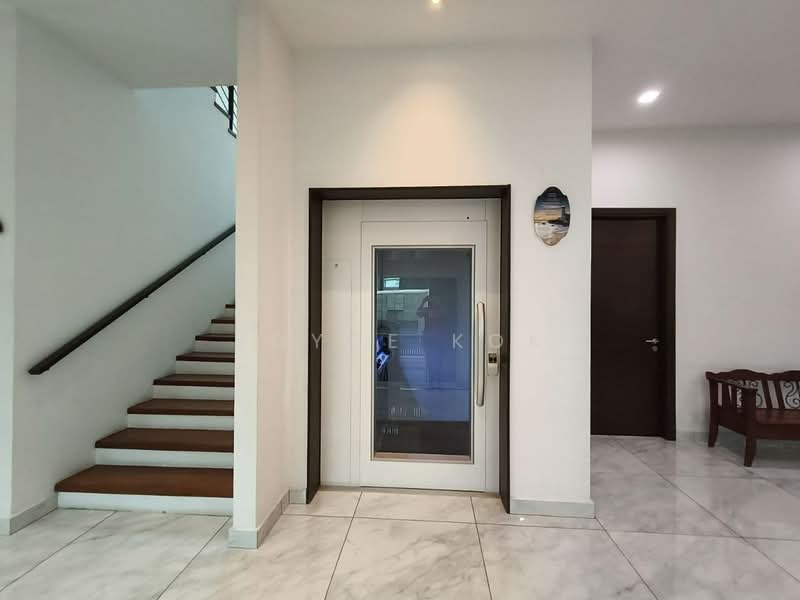 Bungalow for Sale in Subang Heights West (Subang Jaya) - Joyce Kok - Entrance - PropertyGuru.com.my