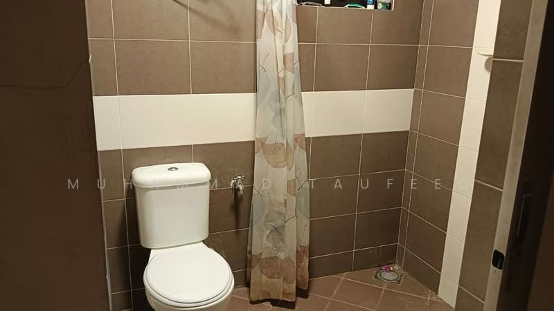 Service Residence for Rent at Serviced Residence @ Pelangi Damansara Sentral - Muhammad Taufeeq - Bathroom - PropertyGuru.com.my
