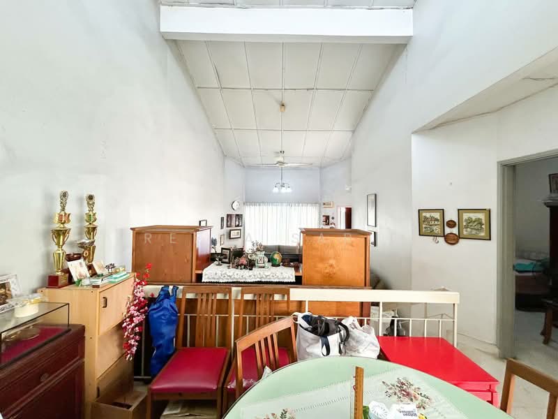 Rumah Teres 1 Tingkat untuk Dijual di Taman Tun Dr Ismail (Kuala Lumpur) - Reena Sarif - Living Room - PropertyGuru.com.my