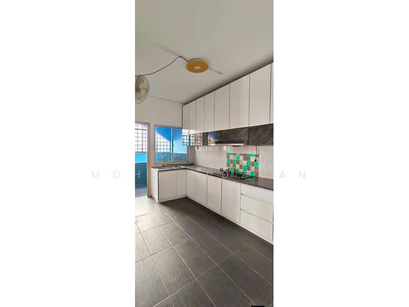 Pangsapuri untuk Dijual di Astaka Heights Apartments - Mohd Ridzuan - Kitchen - PropertyGuru.com.my