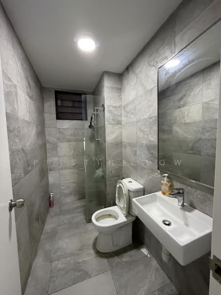 Servis Apartment untuk Disewa di Equine Residence - Pristine Low - Bathroom - PropertyGuru.com.my