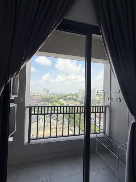 Servis Apartment untuk Disewa di Equine Residence - Pristine Low - Balcony - PropertyGuru.com.my