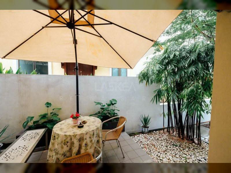 Rumah Banglo untuk Dijual di Seksyen 13 (Shah Alam) - Reena Sarif - Garden - PropertyGuru.com.my