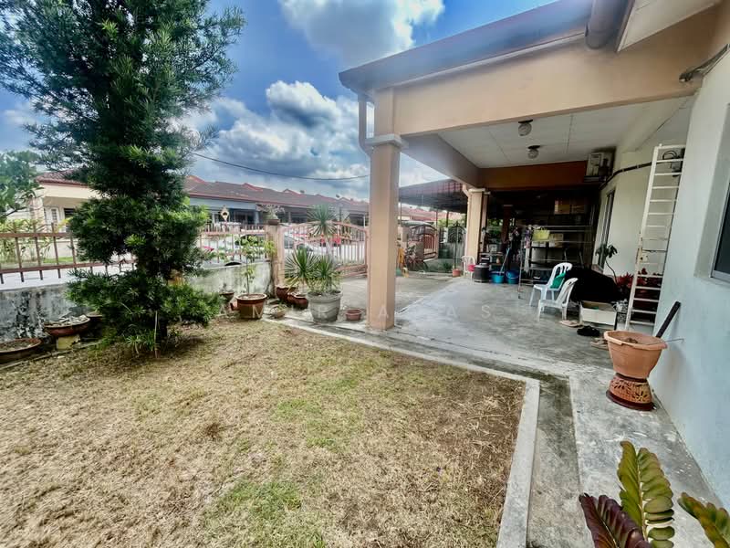 Rumah Teres 1 Tingkat untuk Dijual di Semenyih (Selangor) - Amir Abas - Exterior - PropertyGuru.com.my