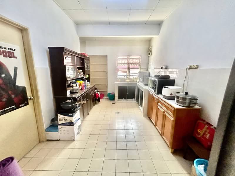 Rumah Teres 1 Tingkat untuk Dijual di Semenyih (Selangor) - Amir Abas - Kitchen - PropertyGuru.com.my