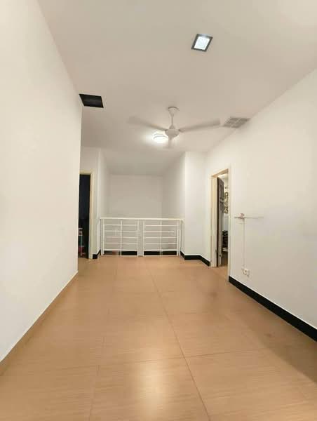 Rumah Berkembar untuk Dijual di Seksyen 13 (Shah Alam) - Reena Sarif - Interior - PropertyGuru.com.my
