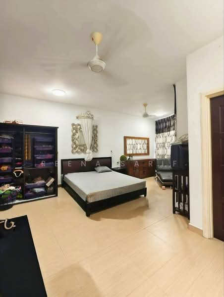 Rumah Berkembar untuk Dijual di Seksyen 13 (Shah Alam) - Reena Sarif - PropertyGuru.com.my