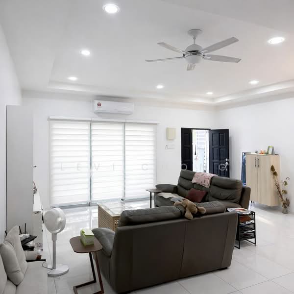 Rumah Teres untuk Dijual di Ipoh (Perak) - Levi Chong - Living Room - PropertyGuru.com.my