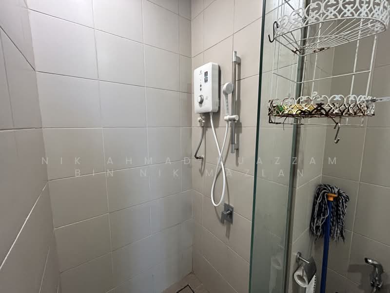 Service Residence for Rent at i-Suite @ i-City - Nik Ahmad Muazzam Bin Nik Mazlan - Bathroom - PropertyGuru.com.my