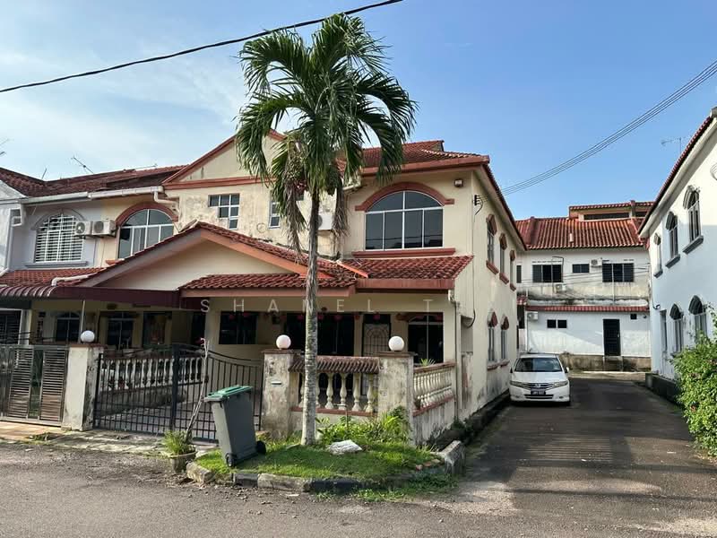 Rumah Teres 2 Tingkat untuk Dijual di Taman Sri Kluang (Kluang) - Shanel Tee - Exterior - PropertyGuru.com.my
