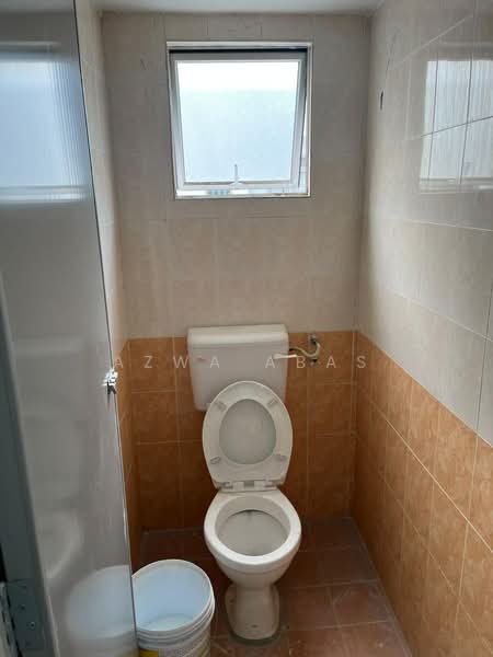 Shop / Office for Rent in Shah Alam (Selangor) - Azwa Abas - Bathroom - PropertyGuru.com.my