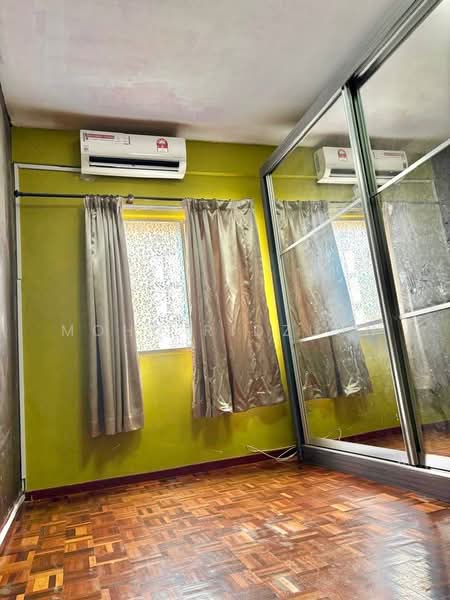 Pangsapuri untuk Dijual di Pangsapuri Cemara - Mohd Ridzuan - Bedroom - PropertyGuru.com.my